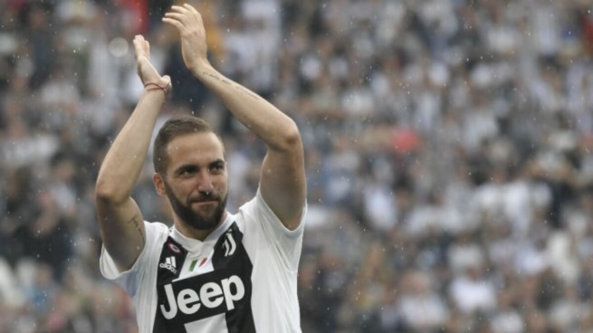 La venta de Higuaín al fútbol chino permitiría a la Juve contratar a Cristiano