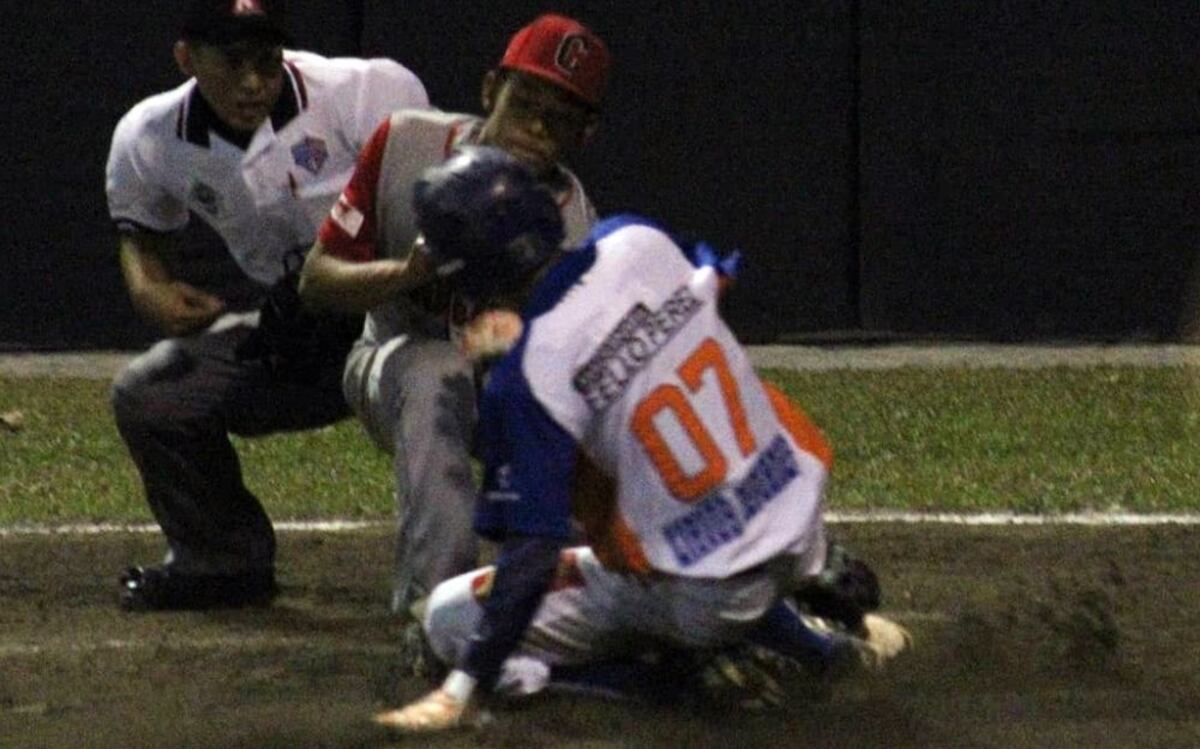 ¡GANÓ ESTE! Y dejó tendido en el terreno a la Leña Roja | VIDEO