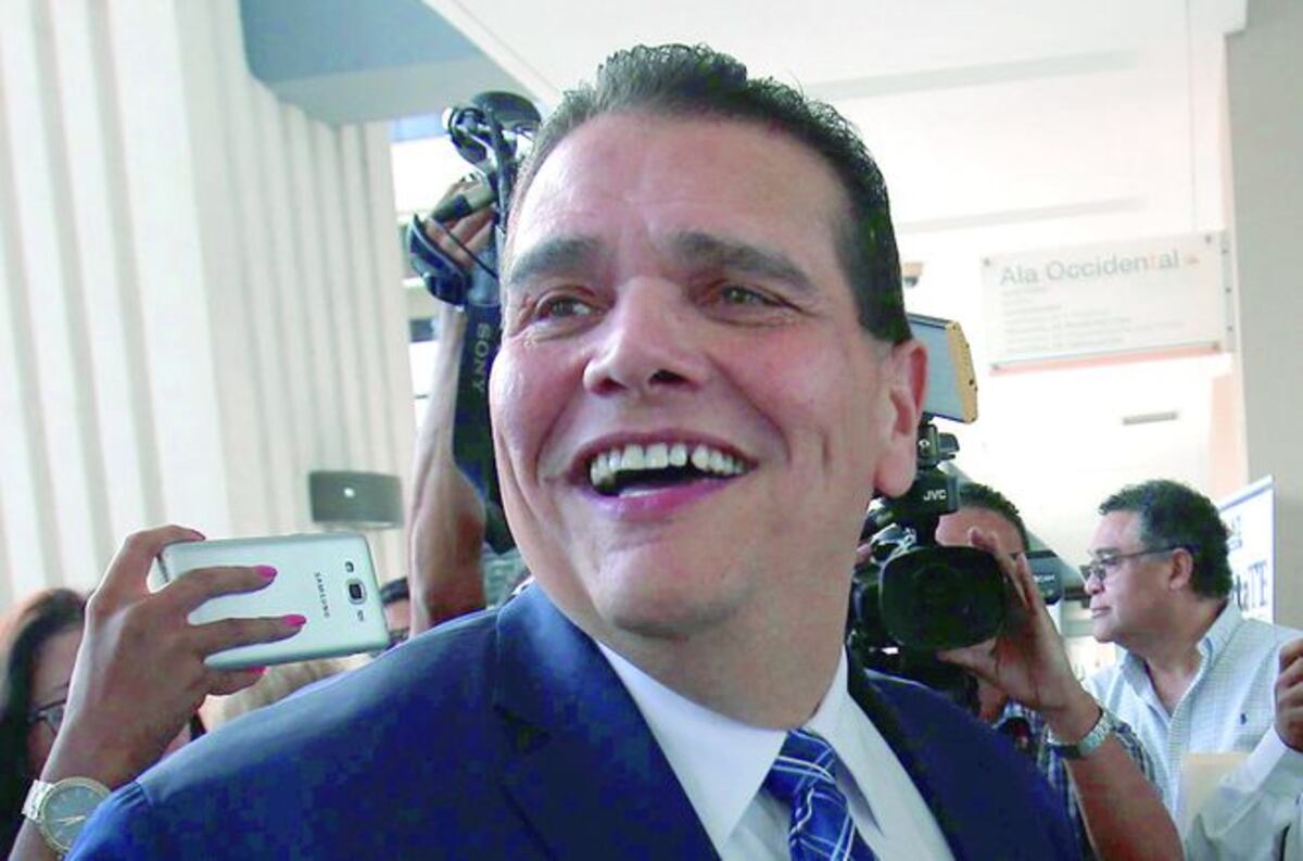 No quieren repartir el pastel:Hay quienes llevan 20 años de ser representantes