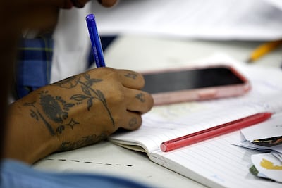 Cuando el sistema los deja fuera, Curundú les abre la puerta: el aula que da segundas oportunidades 