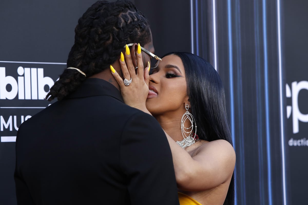 Cardi B enciende la alfombra roja de los Billboard Music Award
