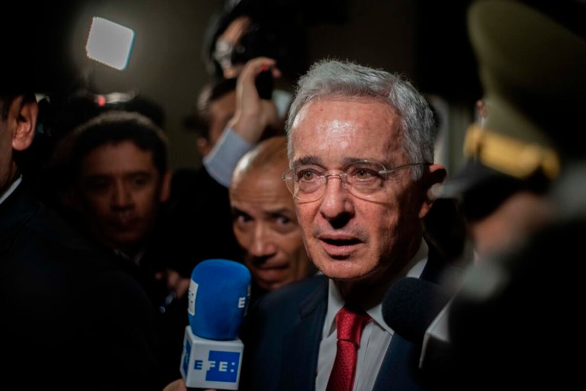 El expresidente colombiano Álvaro Uribe da positivo por la covid-19
