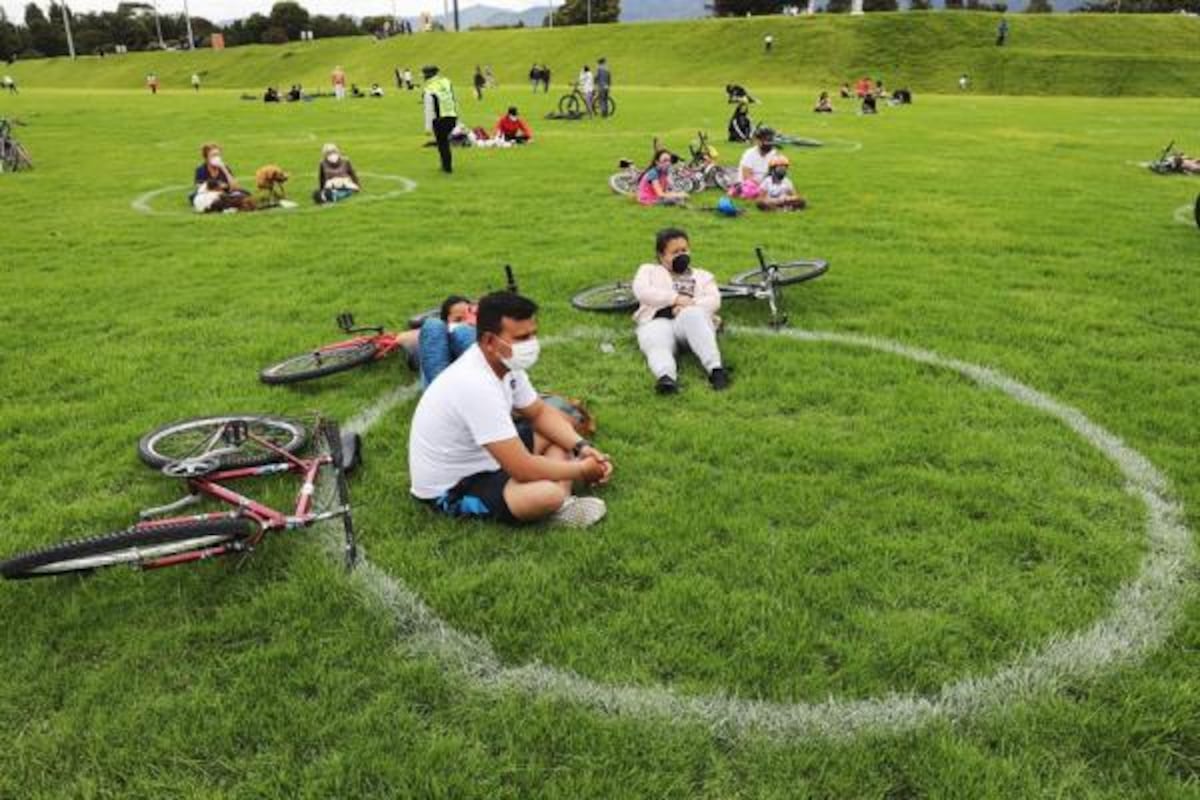 En Colombia, miles de personas salen al parque y a disfrutar de un concierto al aire libre +Fotos
