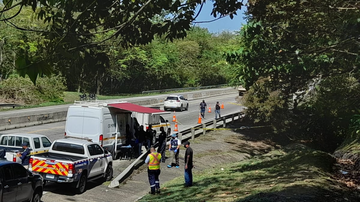 Atado y sin vida, así fue encontrado un hombre a un lado de la autopista en dirección hacia Chilibre | Video