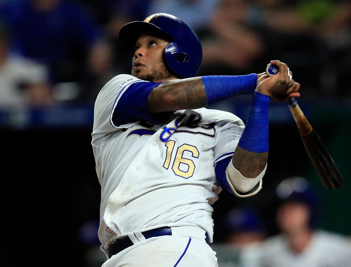 Los Cachorros fichan al catcher Martín Maldonado