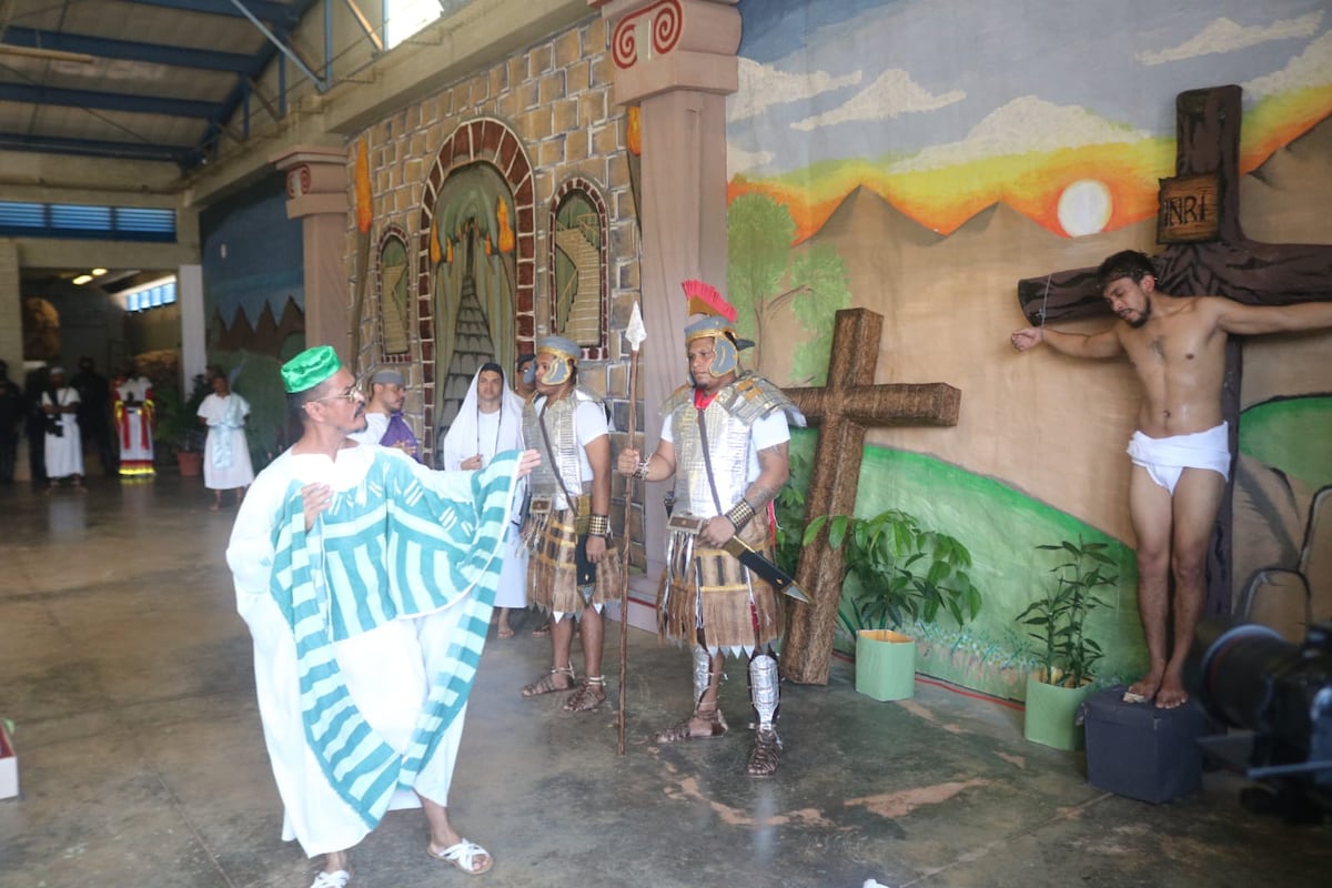 Fe, talento y redención: privados de libertad impactan con Pasión de Cristo en La Nueva Joya