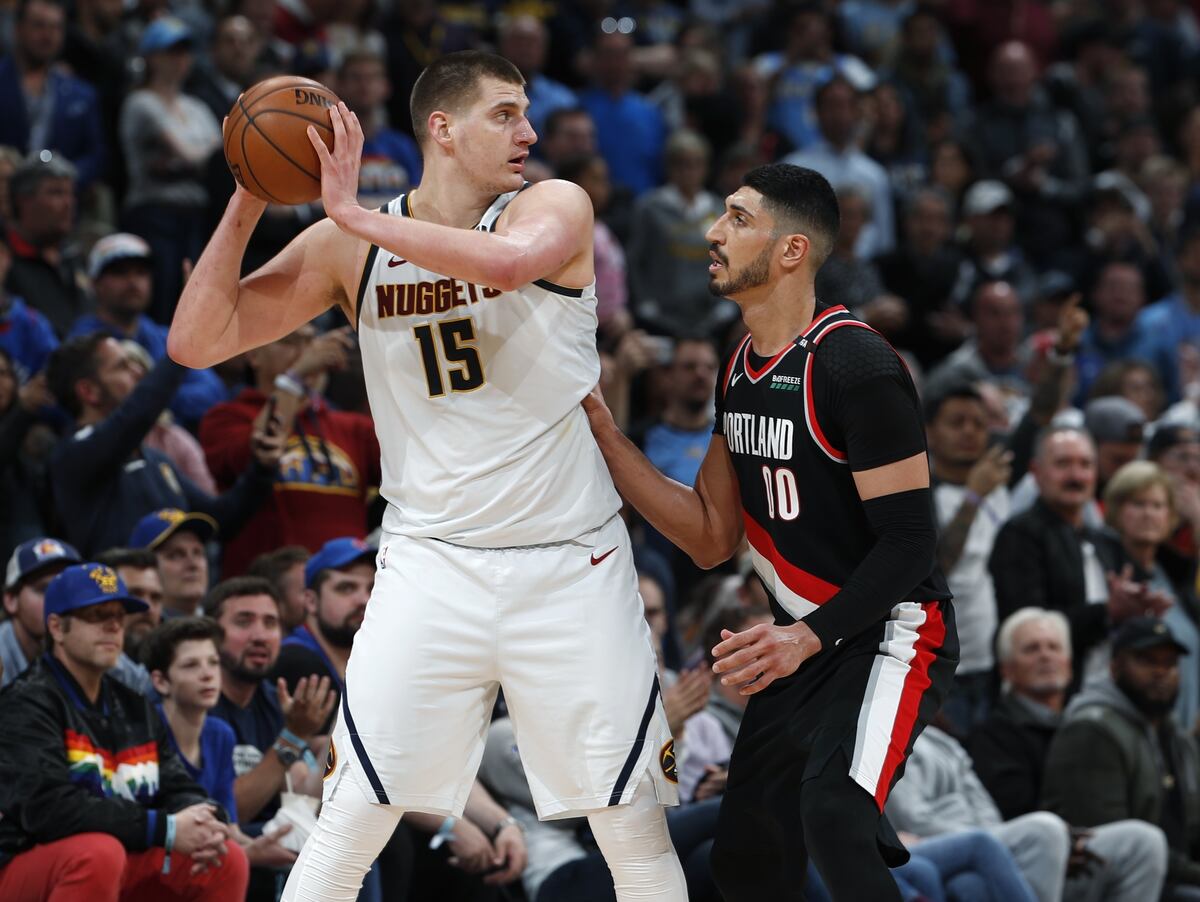 Jokic guía al triunfo a los  Nuggets 