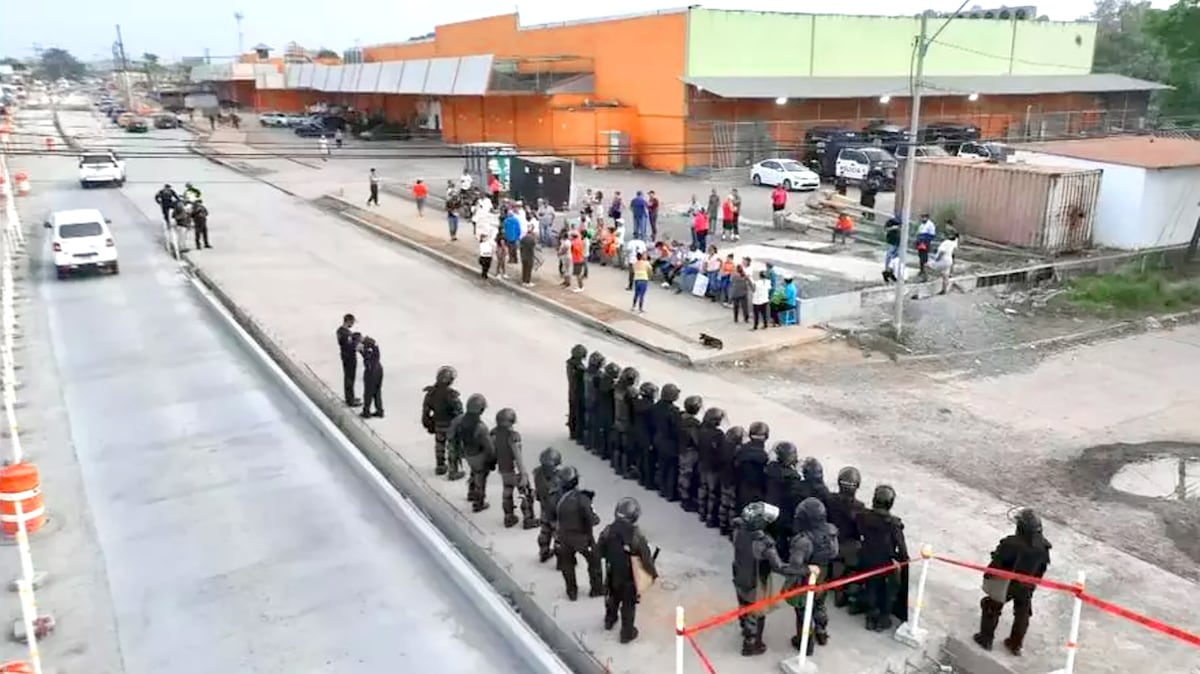 Protestan por falta de agua los residentes de La Chorrera de La Floresta en Arraiján y en Naos