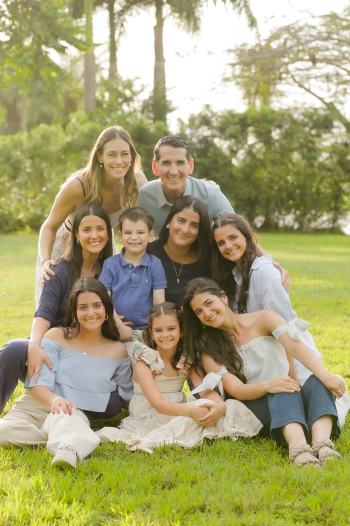 En exclusiva. Te contamos el secreto de Rómulo Roux para combinar la política, el trabajo y ser papá