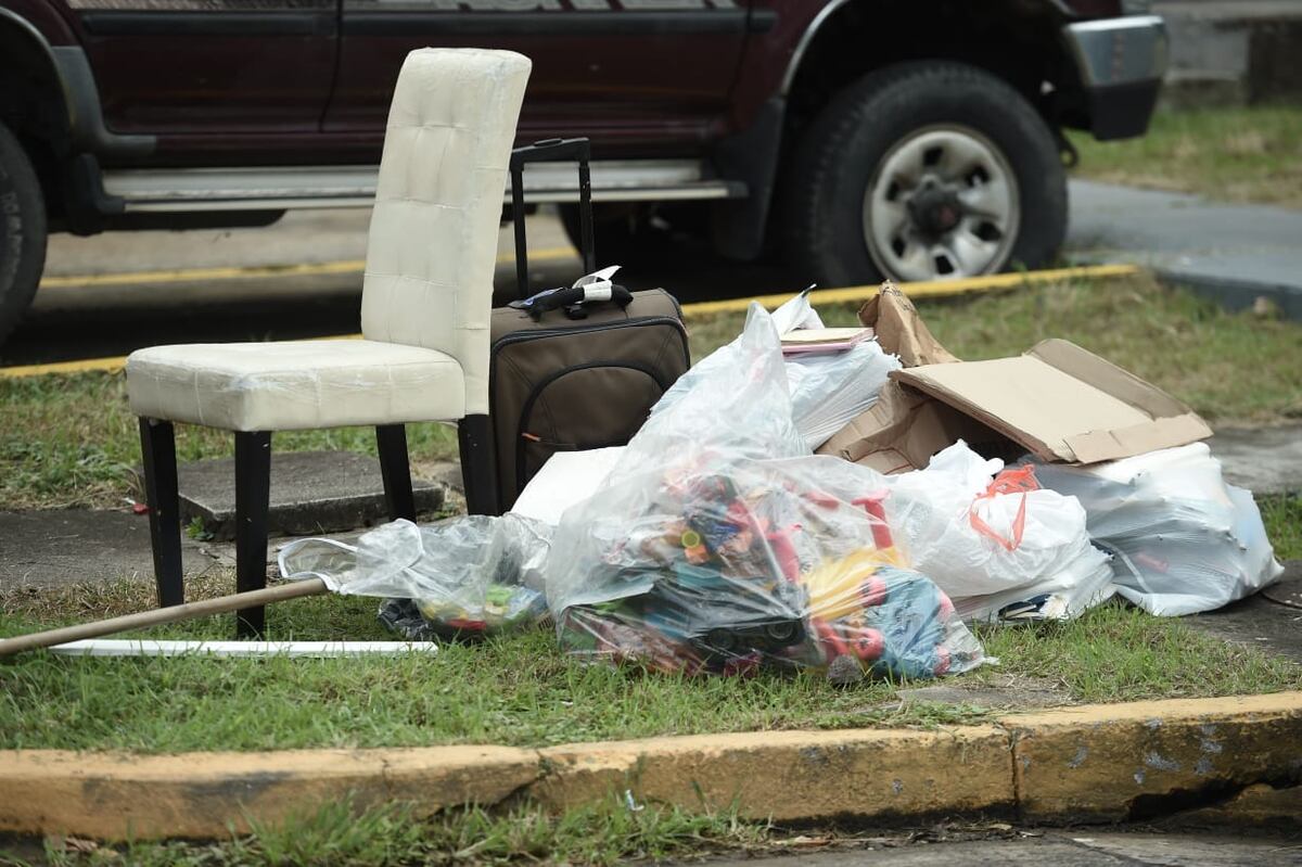 En Pueblo Nuevo dejan las mascarillas por doquier en plena pandemia de la covid-19 | Video