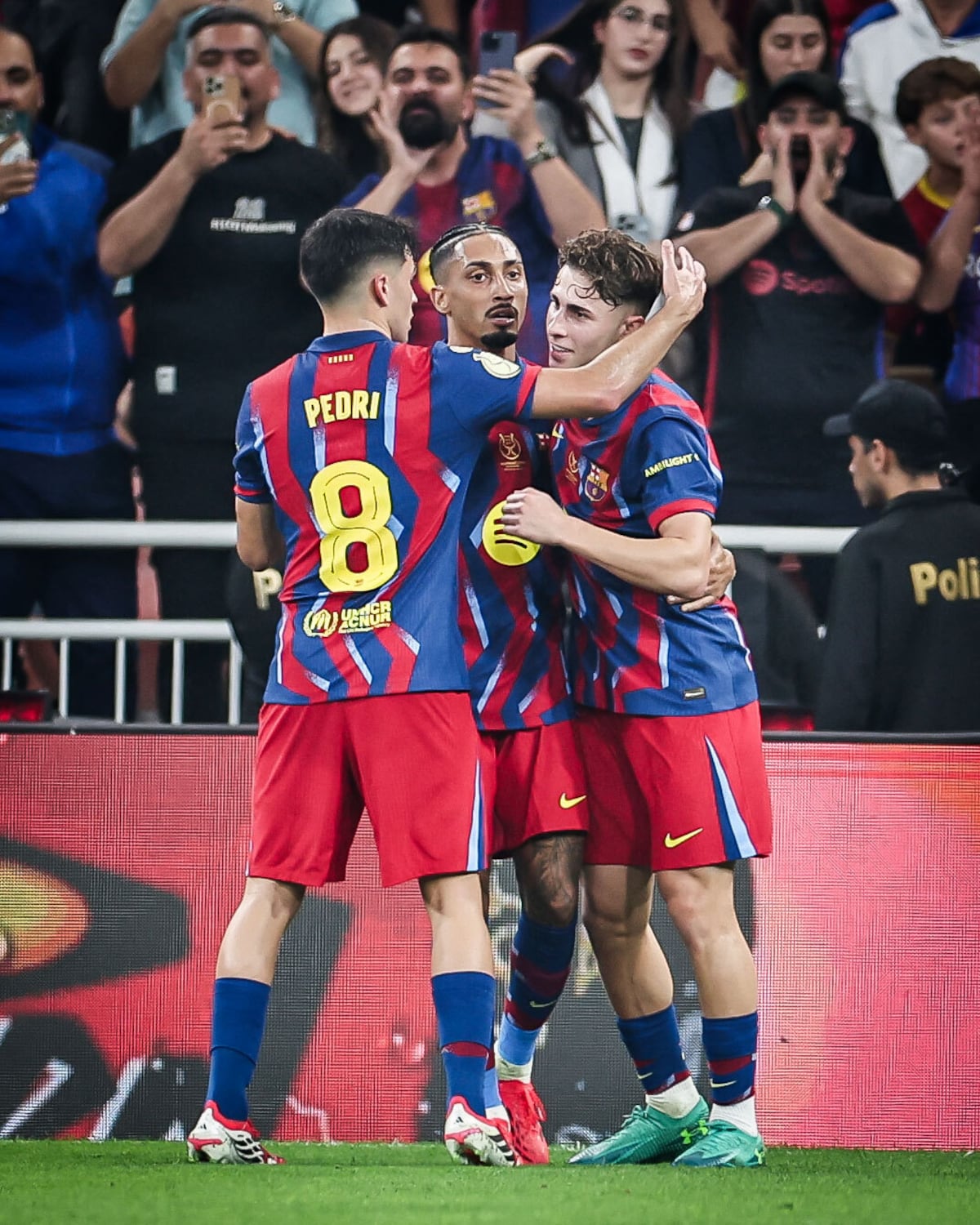 Barcelona arrasa con el Athletic y se mete en la final de la Supercopa