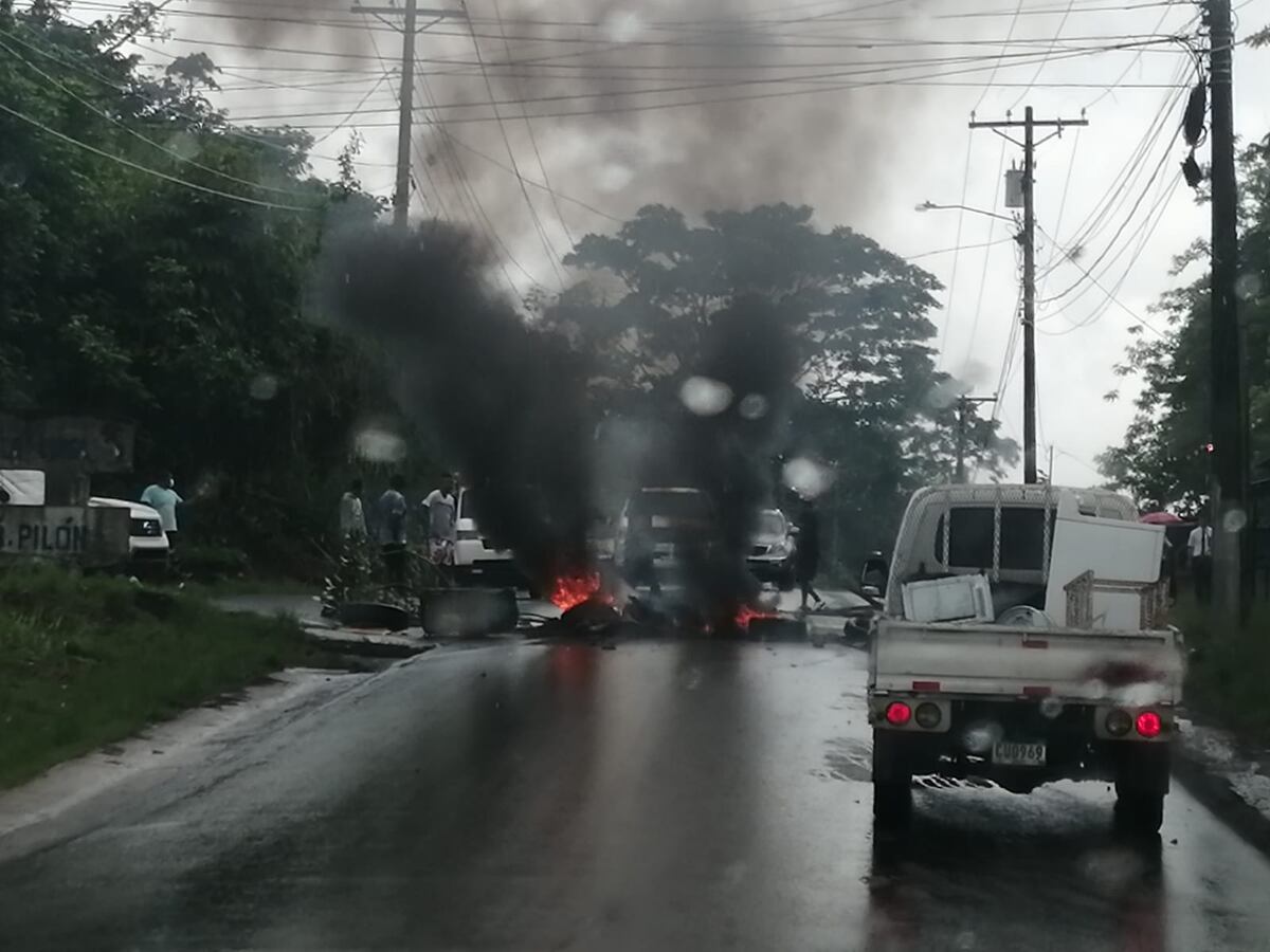 Despelote en Colón. Hubo un muerto y un  policía lucha por su vida