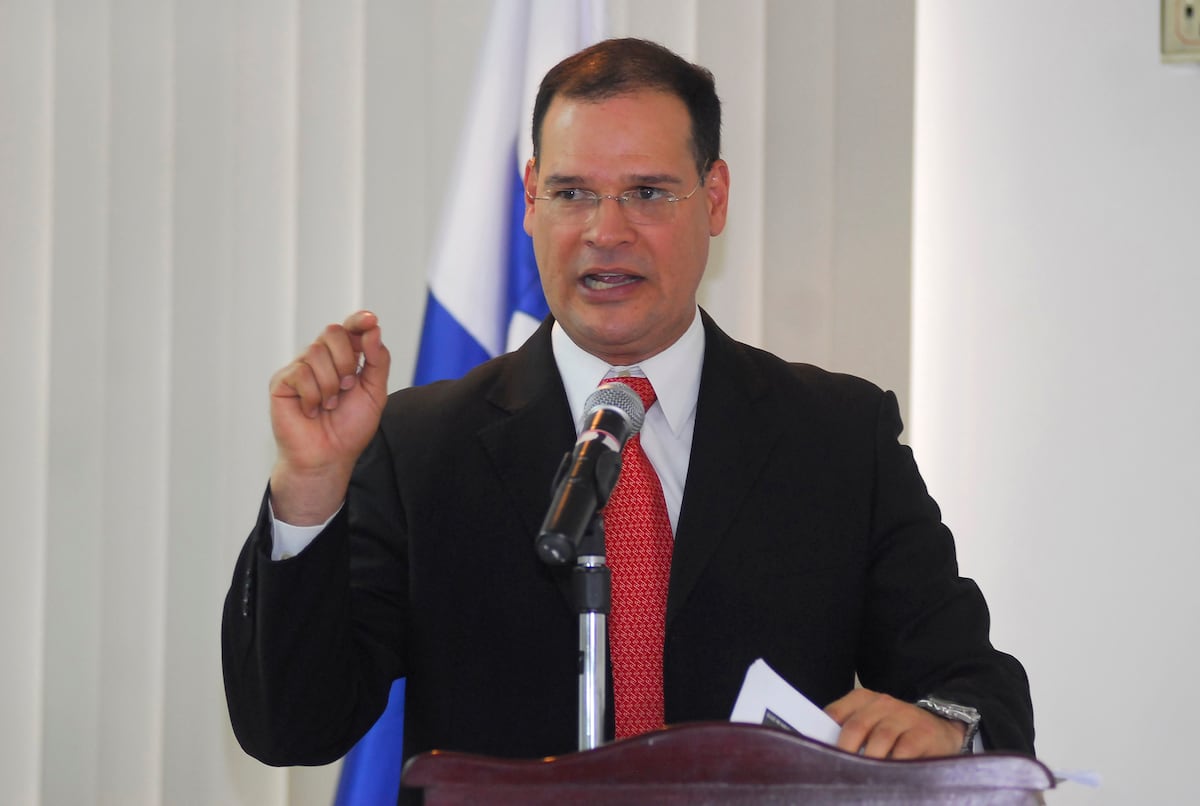 Acusan a Benicio Robinson de profundizar la degradación política del PRD