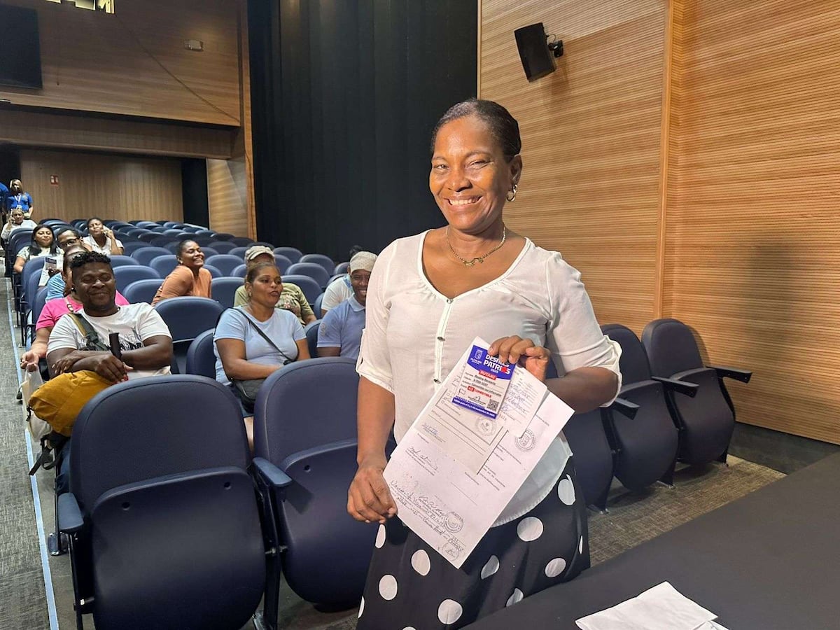 ¡Todo legal y en orden! Alcaldía da 164 permisos con QR para vender en los desfiles del 3 y 4 de noviembre