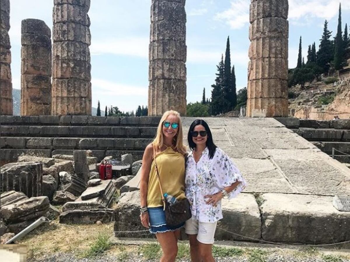 Karen Chalmers vacaciona en Grecia y se fue hasta el hotel de Lindsay Lohan