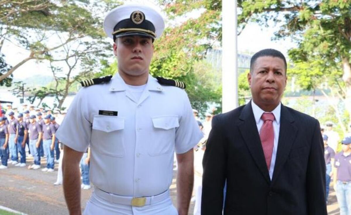 ¡ADMIRABLE! Cadete de la Umip devuelve a naviera casi $5 mil dólares 