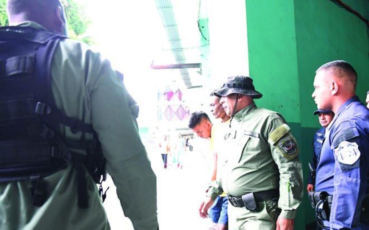 Por robo de celular.Condena de 8 años de prisión para exfutbolista y acompañante