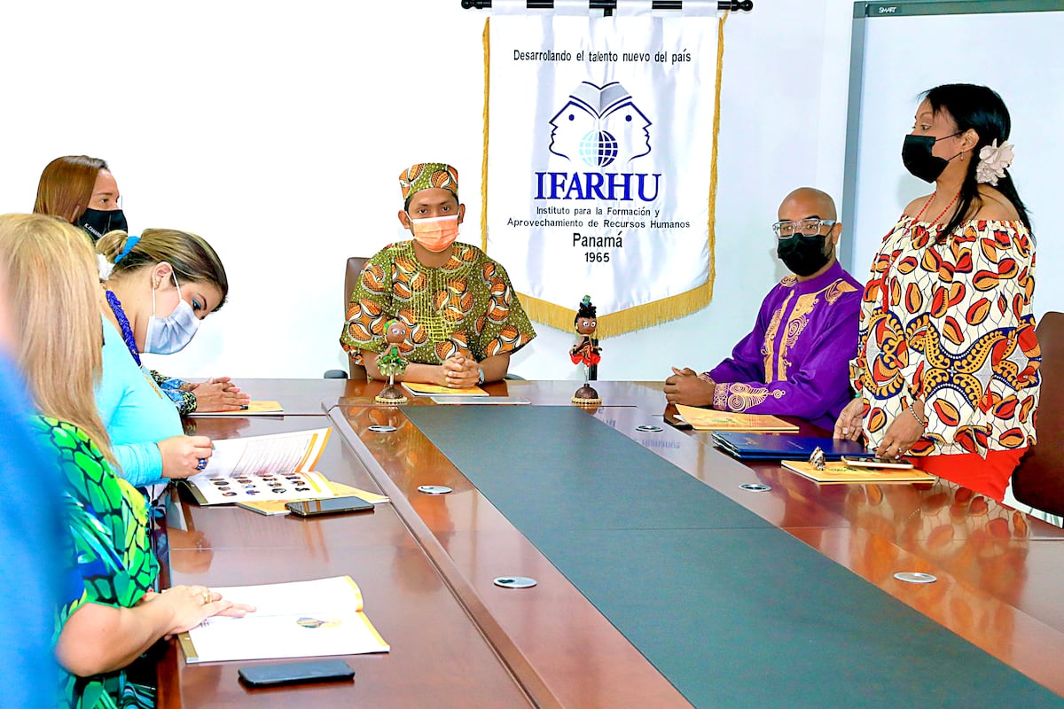 Nuevas oportunidades. Becas nacionales e internacionales para la comunidad  afrodescendiente