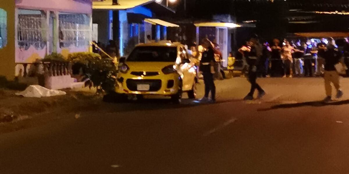 Se formó la balacera por todos lados. Uno estaba cambiando una llanta y fue lo último que hizo. Video