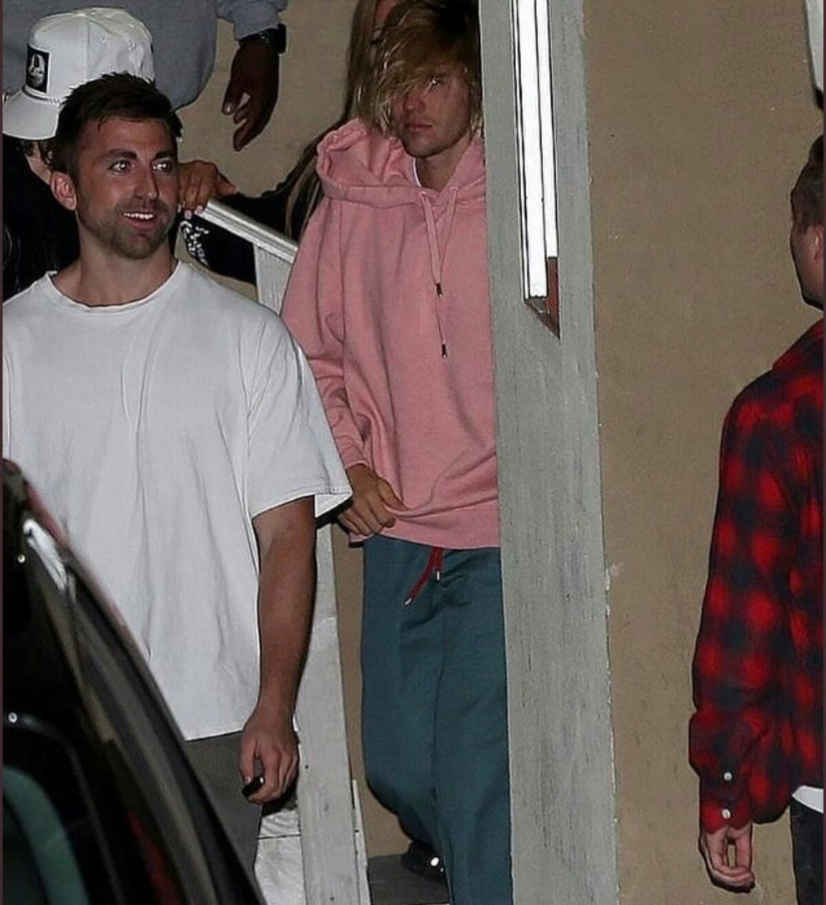 Captan a Justin Bieber llorando tras enterarse de la situación de Selena Gómez