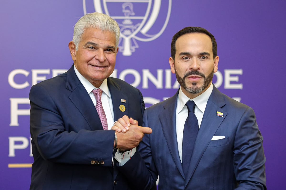 Mulino y De la Espriella hablan de electricidad, narcotráfico y nuevos vuelos