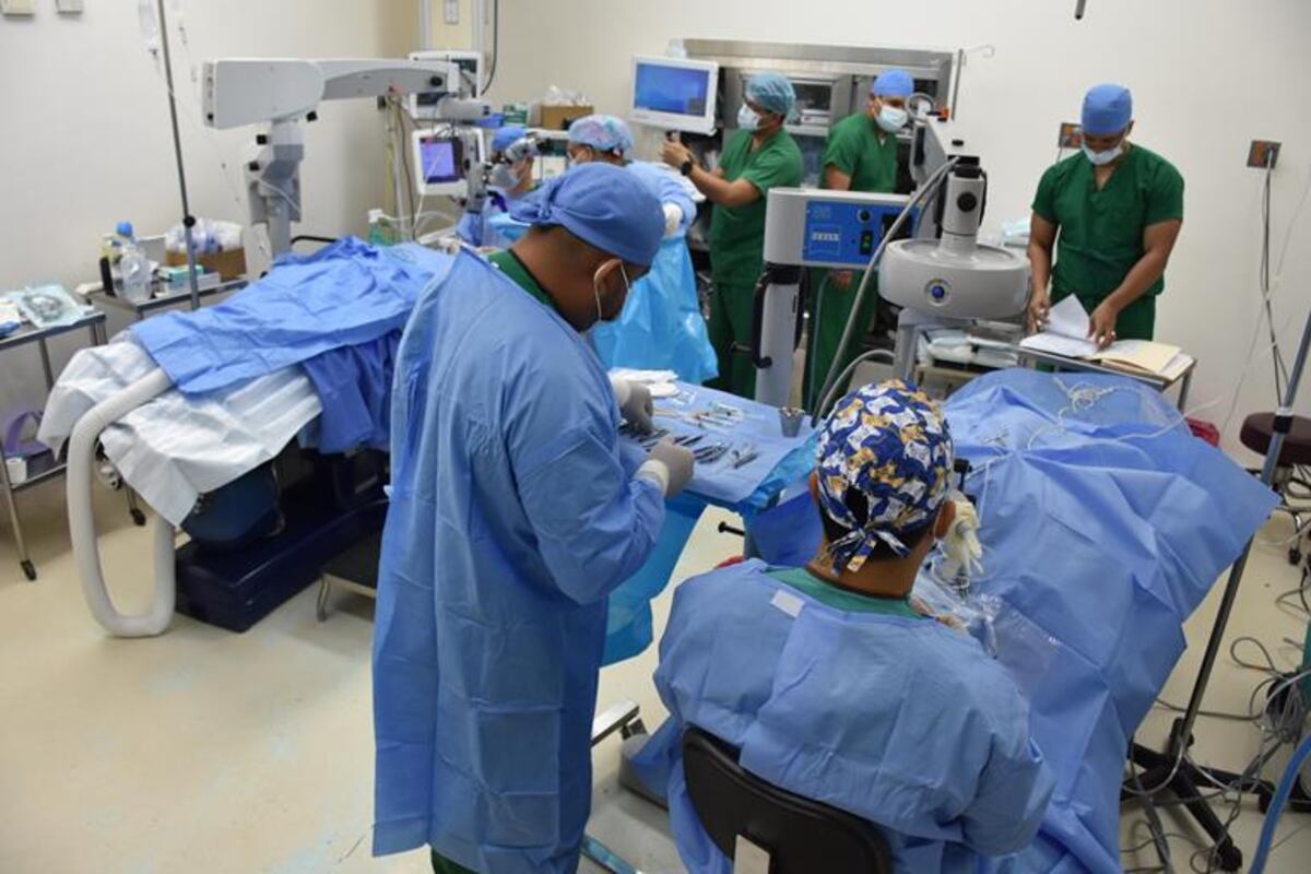 50 pacientes recuperan visión en jornada de cirugías de cataratas en Bocas del Toro