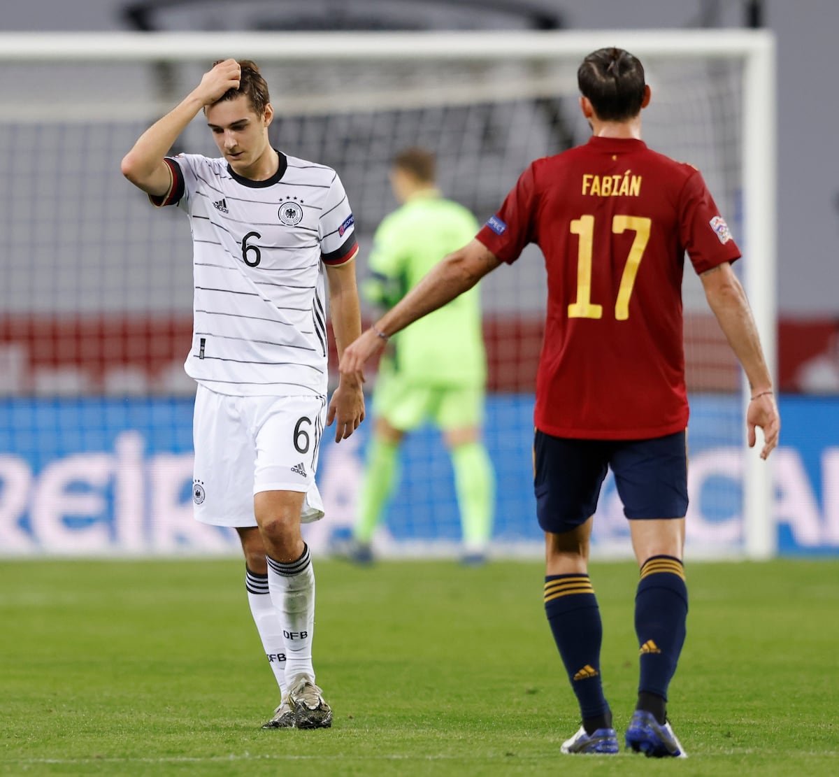 Prensa alemana le da con el banquillo a técnico Löw tras histórica derrota