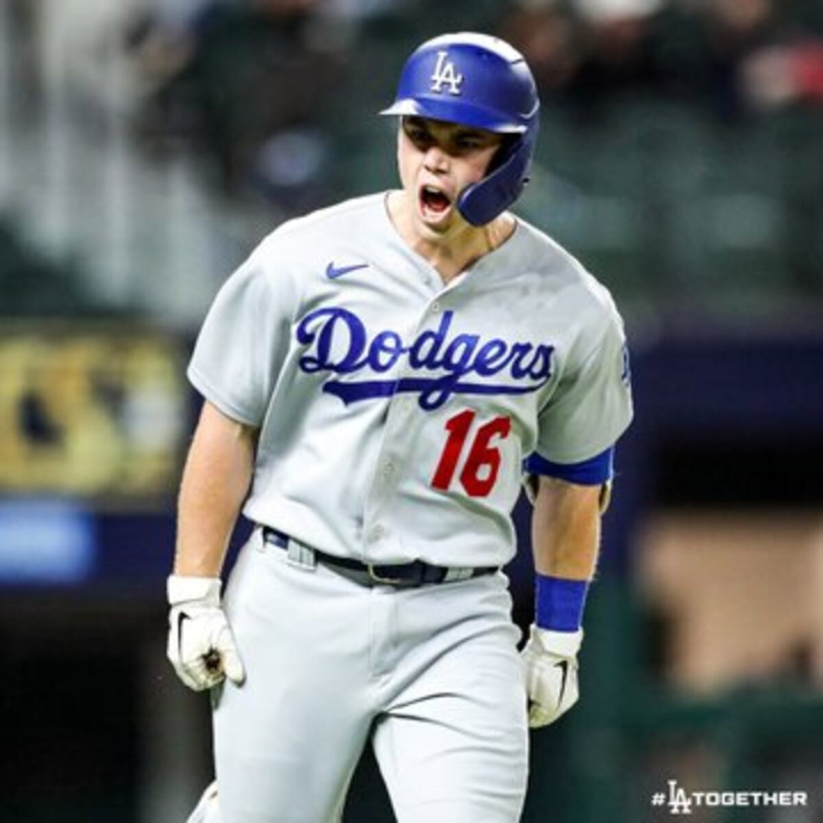 Dodgers vencen a los Bravos y siguen con vida