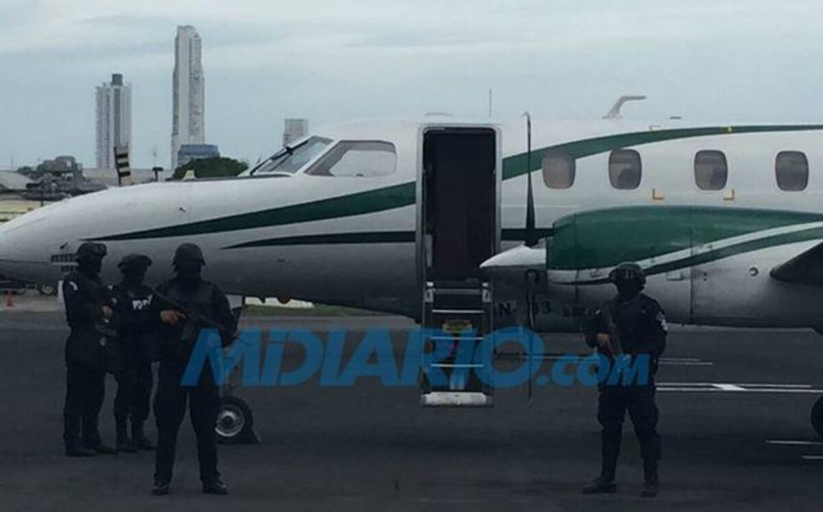 Colombia deporta a dos presuntos narcotraficantes panameños