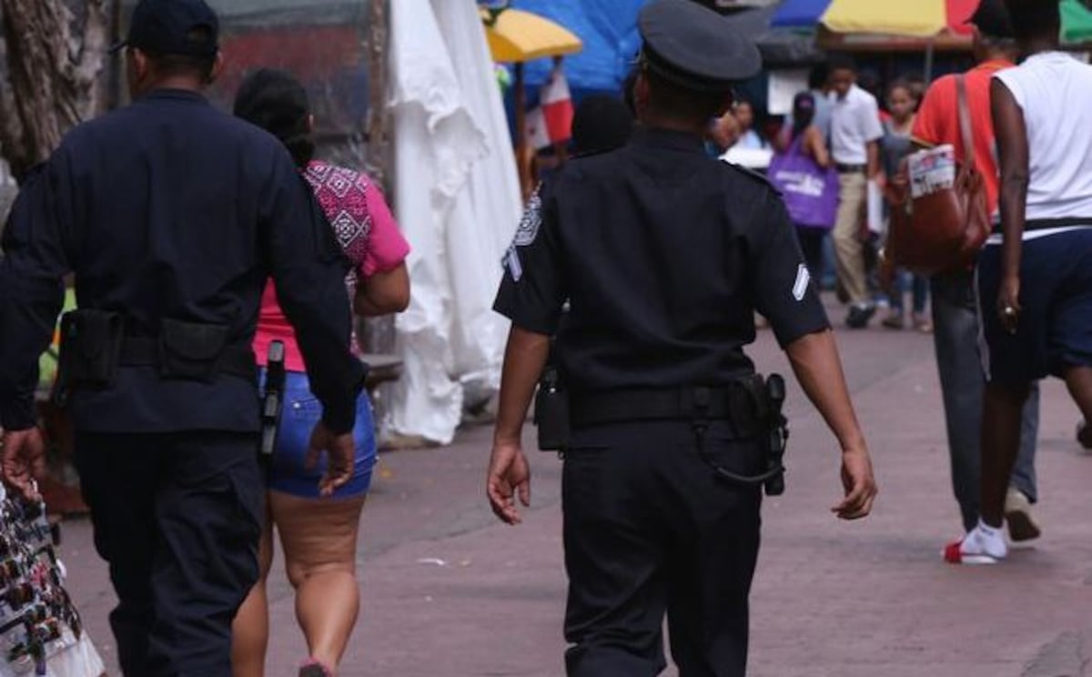 Con pistola de juguete robaba en la peatonal de la Avenida Central. Lo capturan
