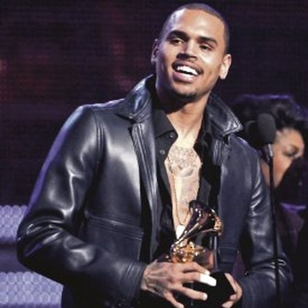 Otra mujer denuncia que el artista Chris Brown la ‘drogó y atacó'