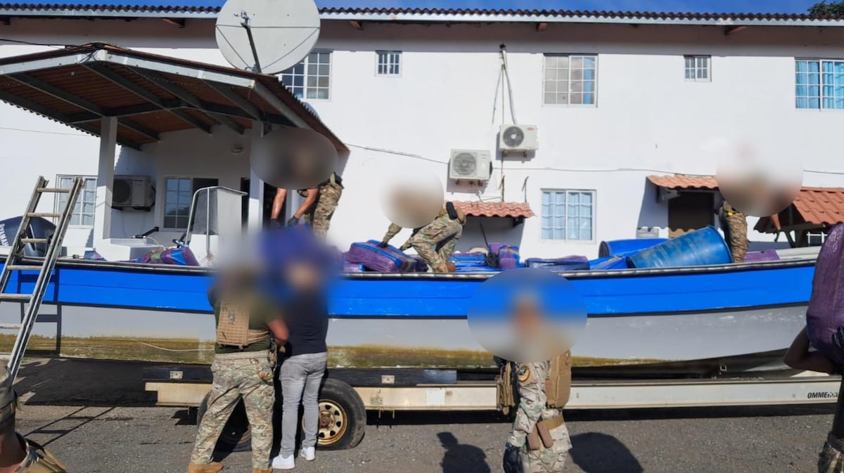 ¡GOLPE POR MAR Y TIERRA! Droga y armas terminan en manos de las autoridades