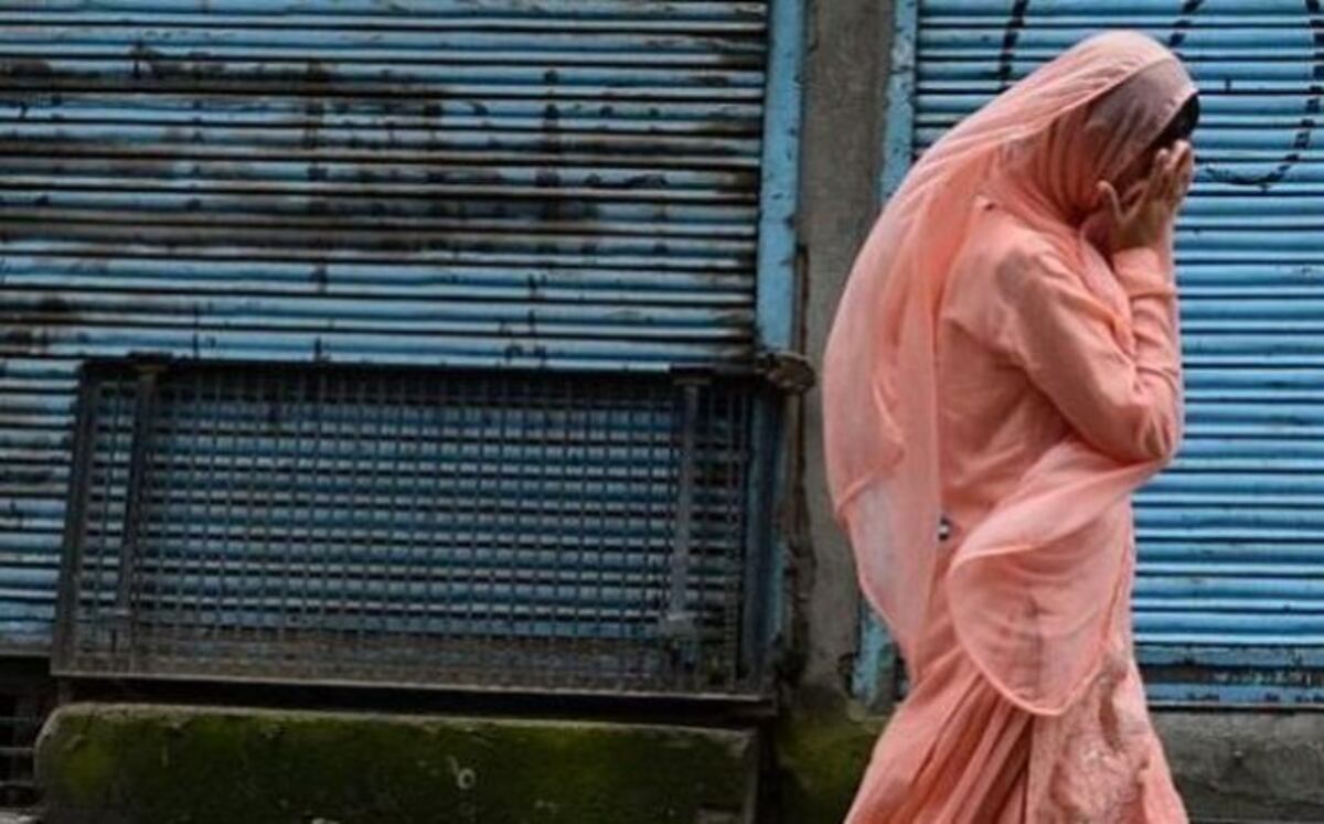 Una mujer corta el pene de un vecino que la acosaba 