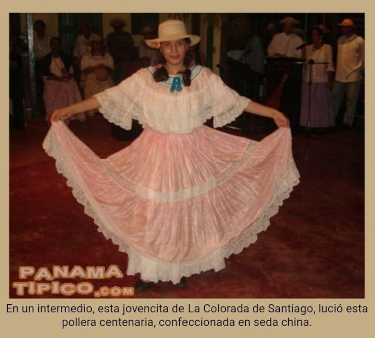 ¡EN EXCLUSIVA! Profesora que vistió pollera dorada rompe el silencio 