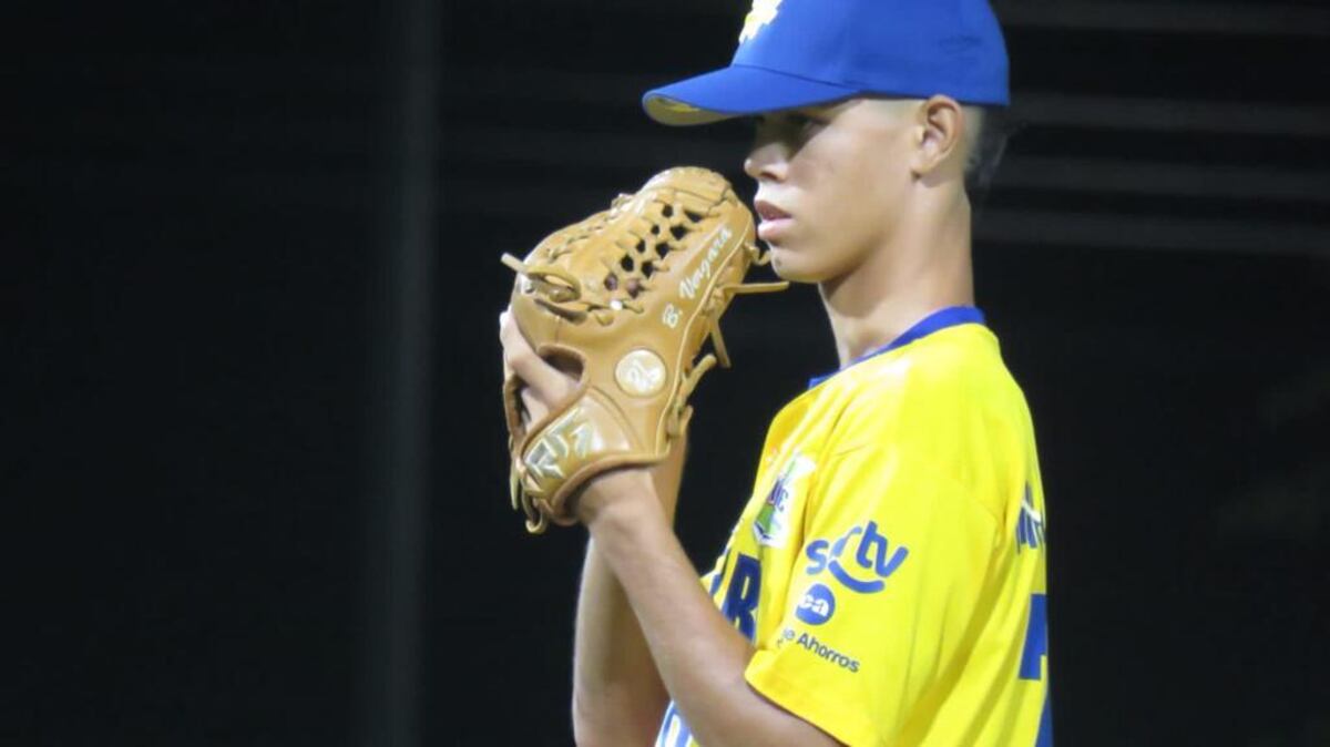 ‘Pitcheo’ herrerano sigue dominante en el Campeonato Nacional de Béisbol Juvenil