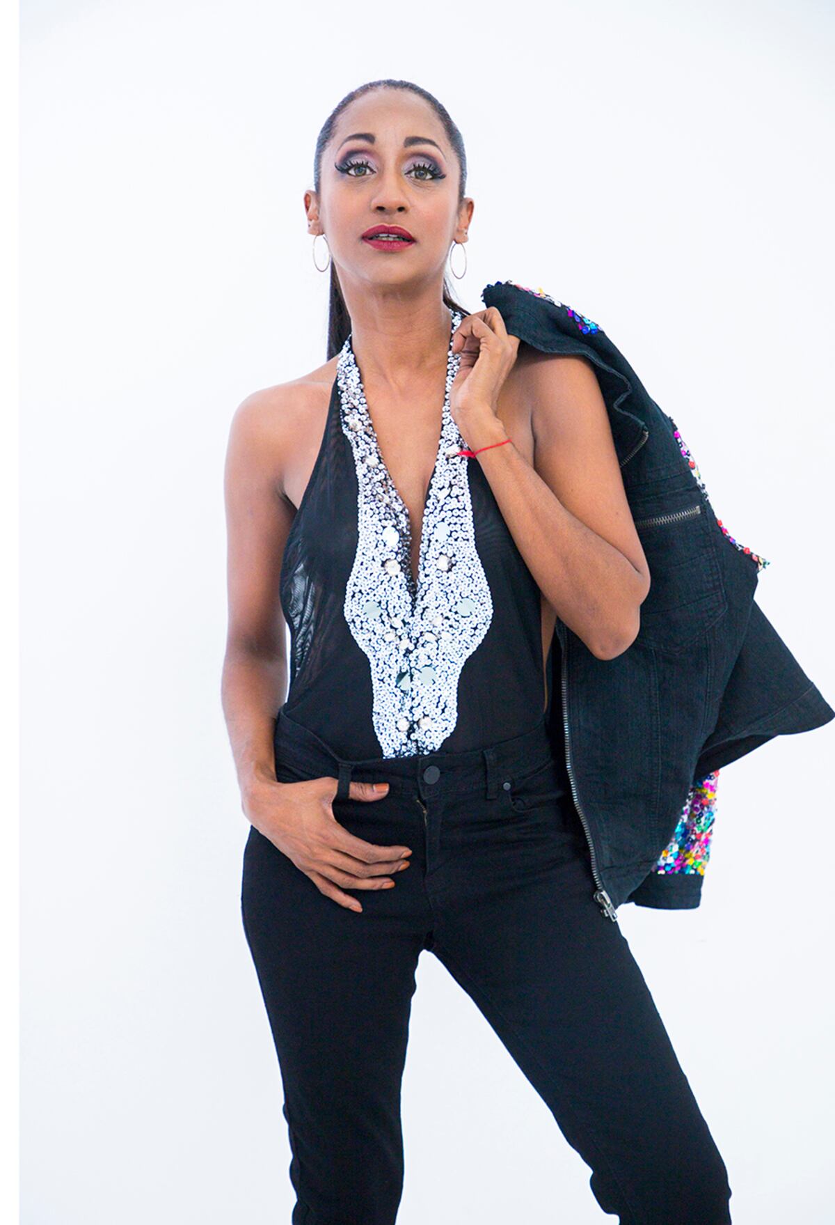 Tania Hyman, una profesional que se reinventa. Una vida dedicada al modelaje, al teatro y la animación