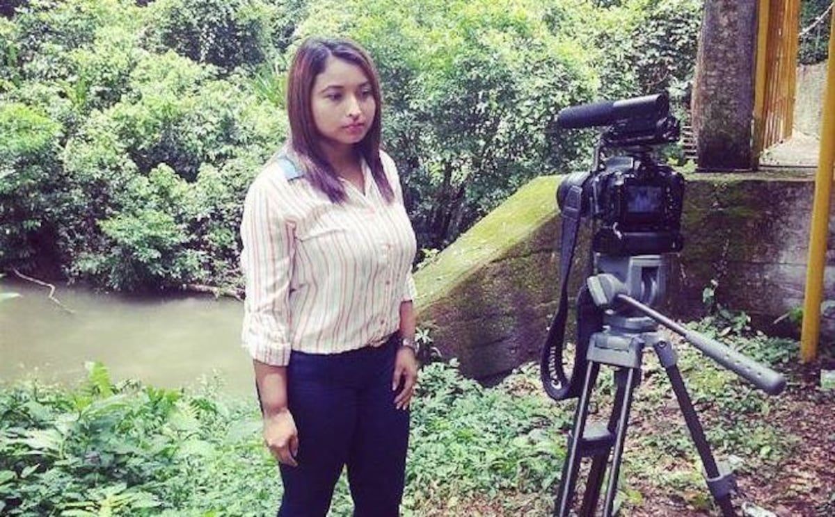 LO ÚLTIMO. A presunta periodista aprehendida le dan país por cárcel