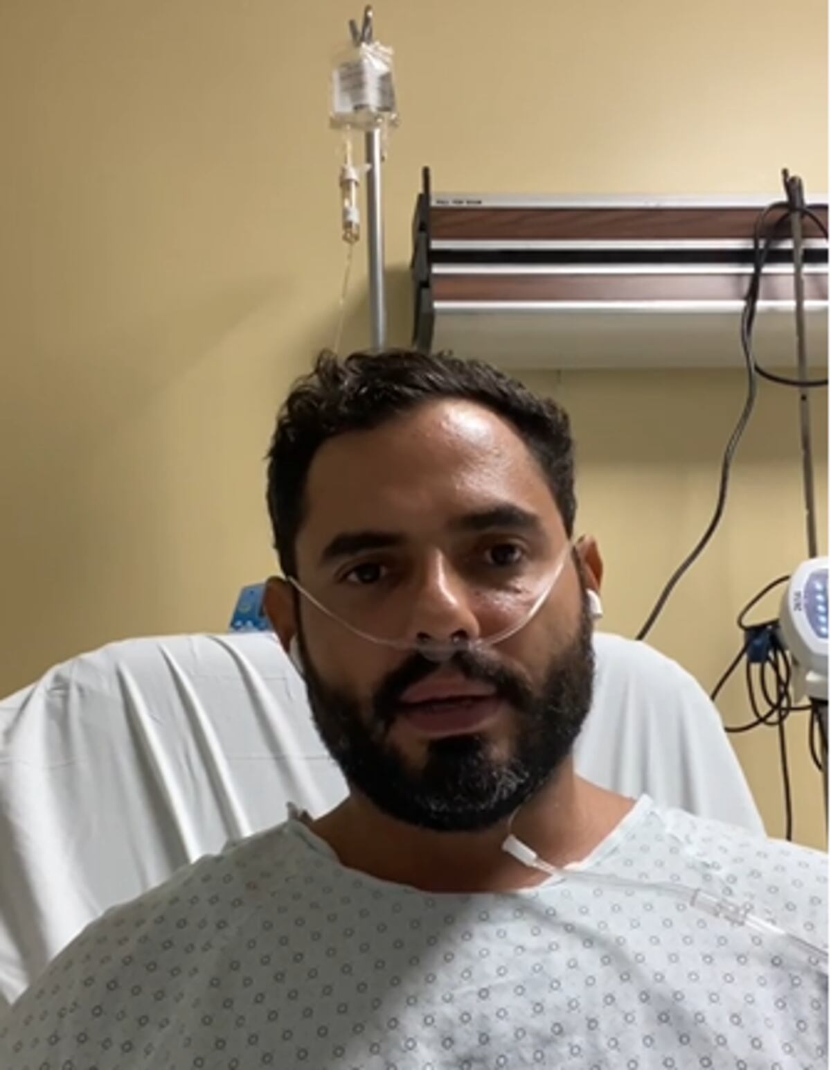 Presentador y chef que estuvo en cuidados intensivos por coronavirus envía un mensaje al país. Video