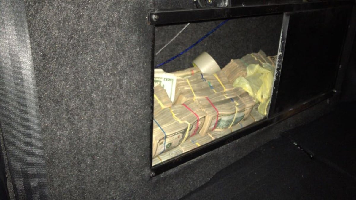 Incautan un millón y medio de dinero en una red de tráfico panameña y extranjera