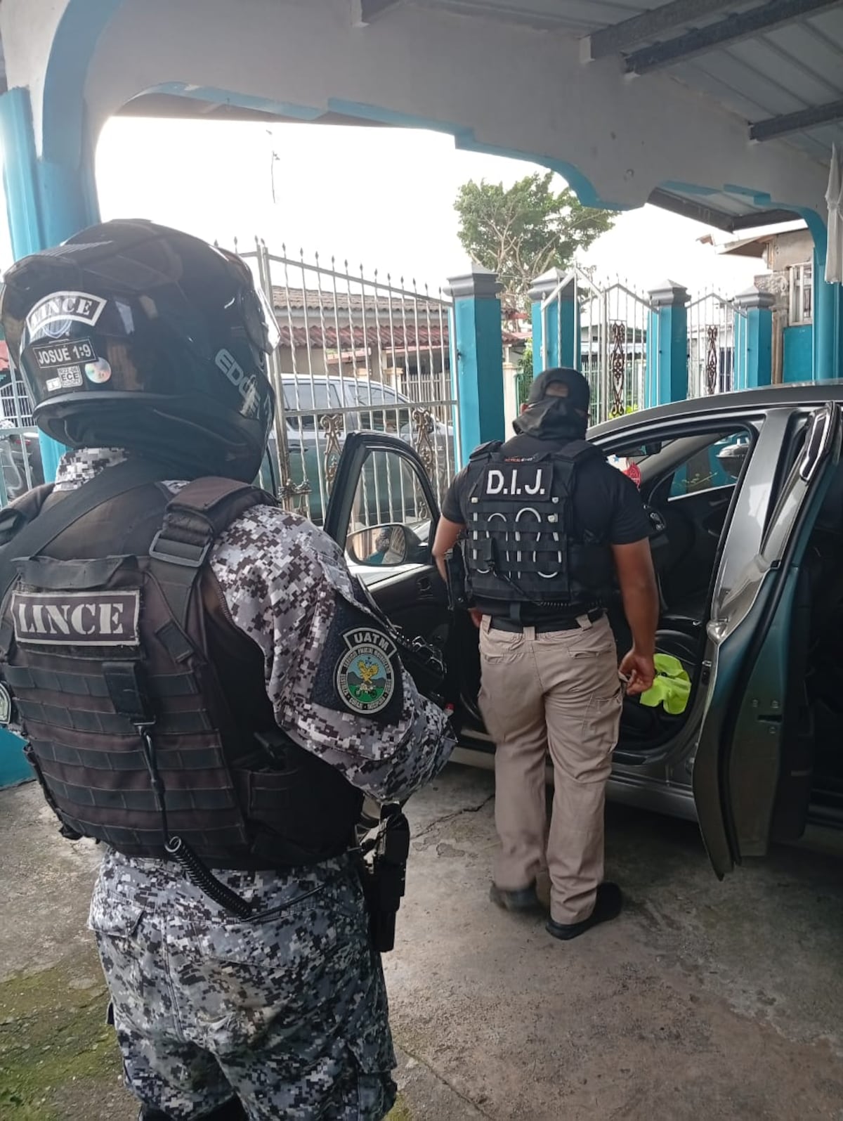 Adolescentes pidieron un viaje para ir al colegio y conductor pervertido de plataforma termina abusando de ellos