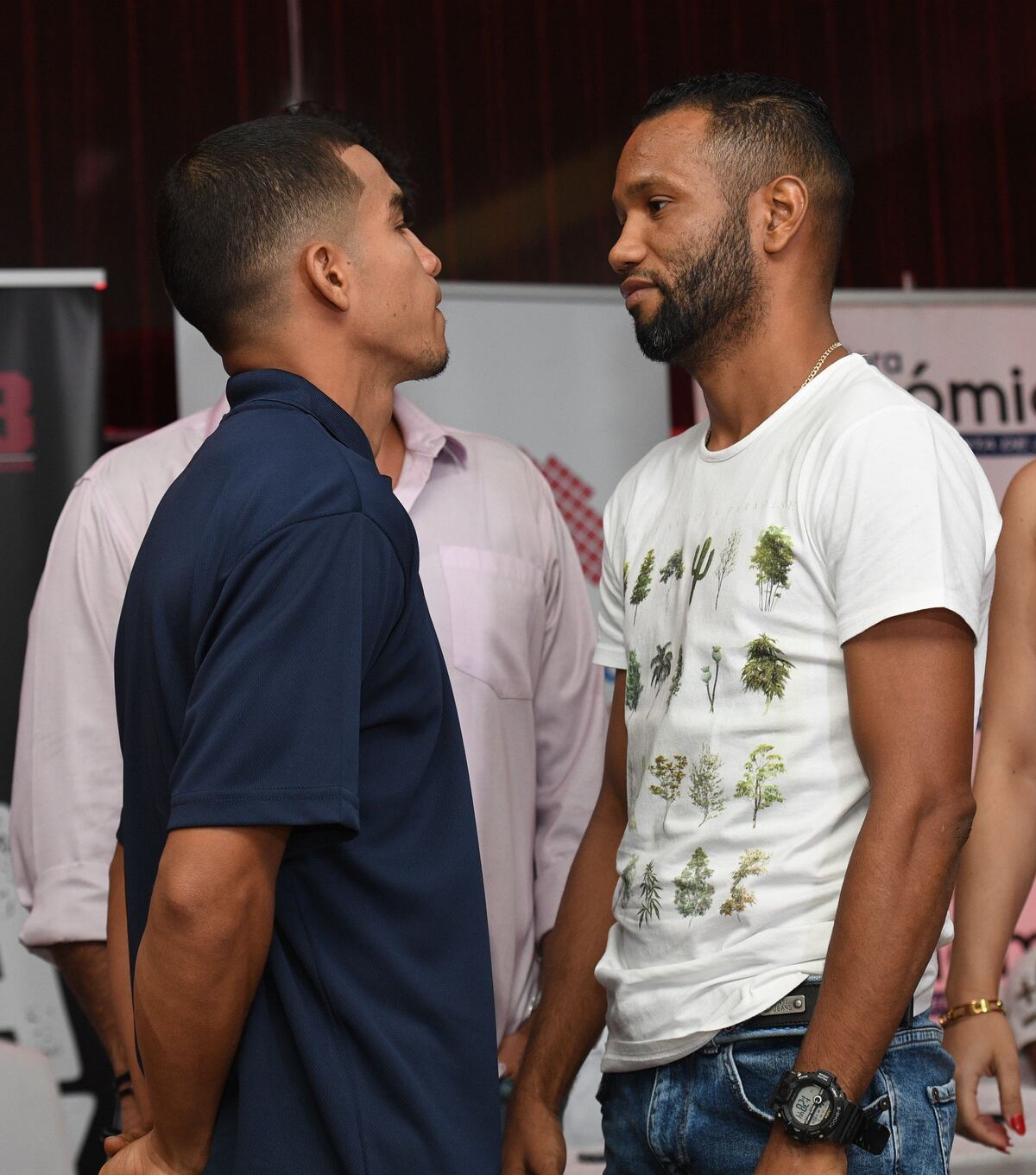 Henríquez: ‘Cometieron un error en poner a Peñalba a pelear conmigo’