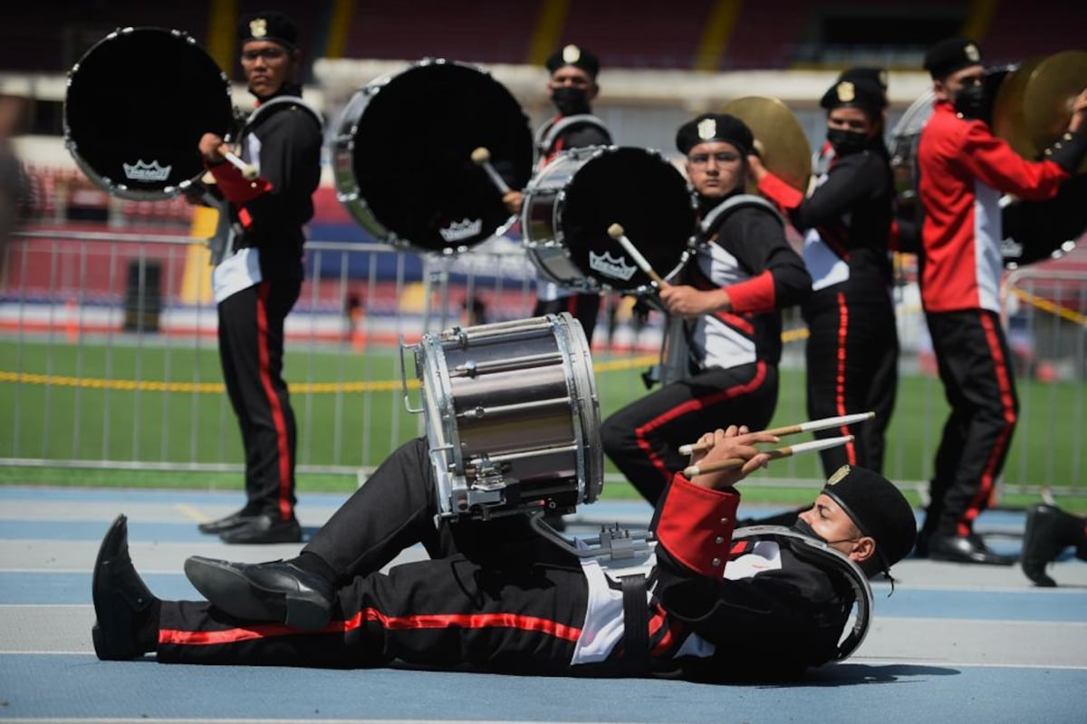 El público se la gozó. Delegaciones se lucieron este 5 de noviembre en el Rommel Fernández