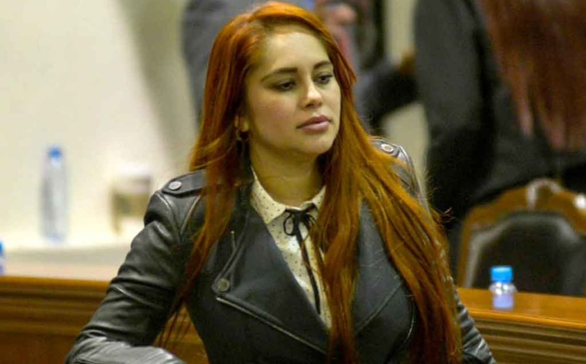 Narcodiputada confiesa que aún ama al Chapo Guzmán