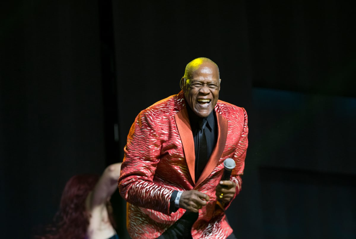 Un funeral popular para despedir al merenguero dominicano Johnny Ventura