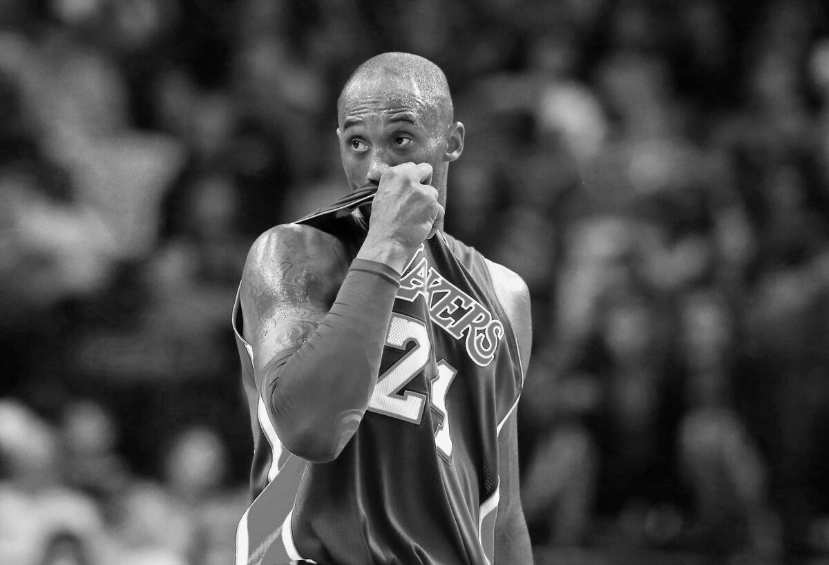 TMZ: Kobe Bryant muere en accidente aéreo