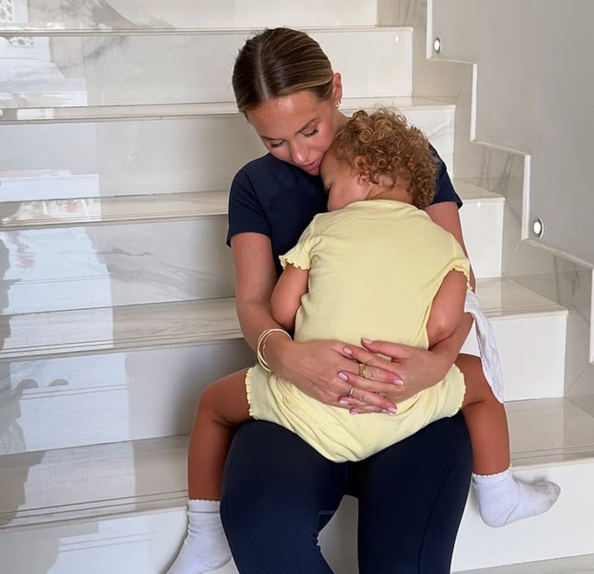 Rio Ferdinand y su familia se refugian tras alarmas en Dubái