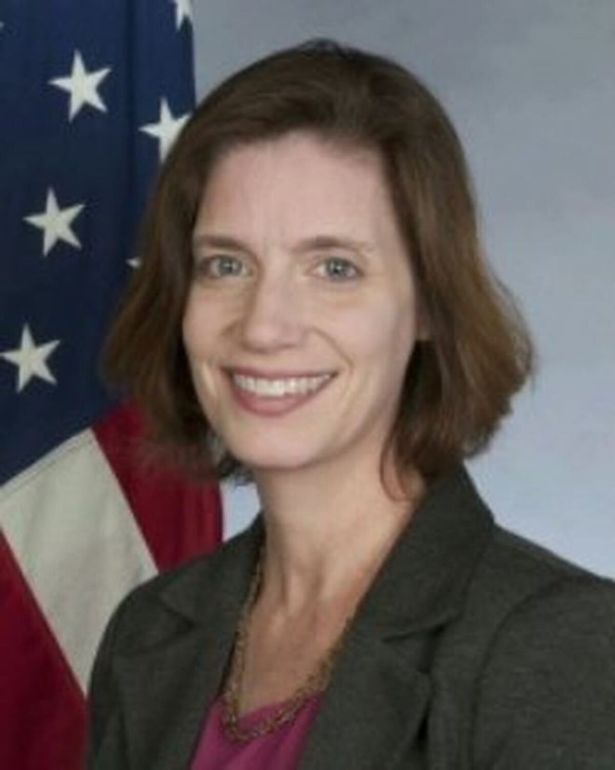 YA TIENE REEMPLAZO. Exembajador de EU en  Panamá fue fichado por un canal de TV