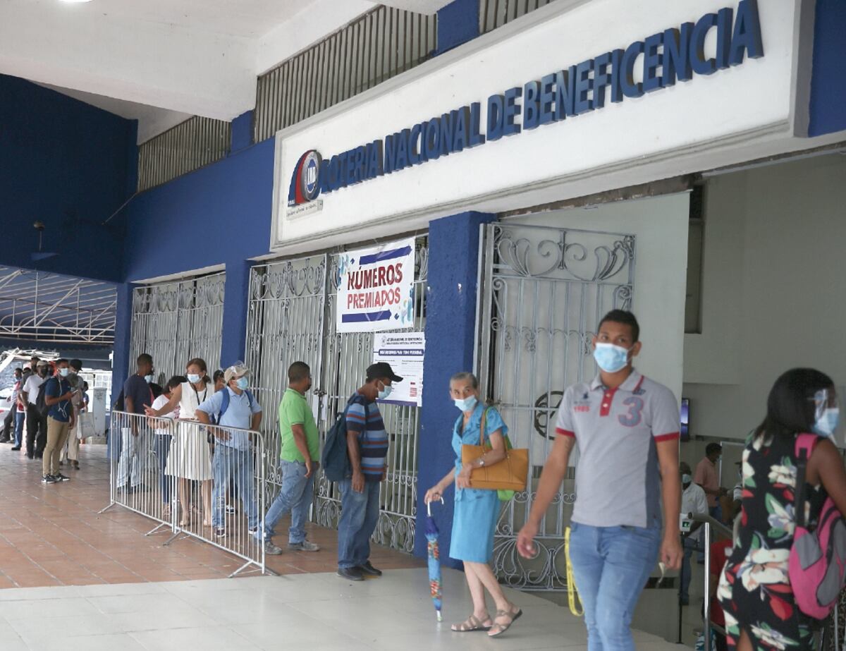 También quieren ‘lo suyo’. Funcionarios de la Lotería protestarán el lunes para exigir el pago de bonificaciones