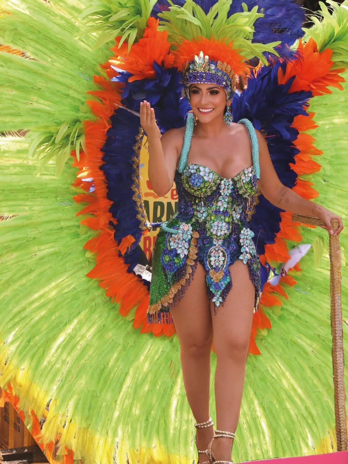 Jacky Guzmán se suma a Calle Abajo de Las Tablas y vive el Carnaval desde adentro