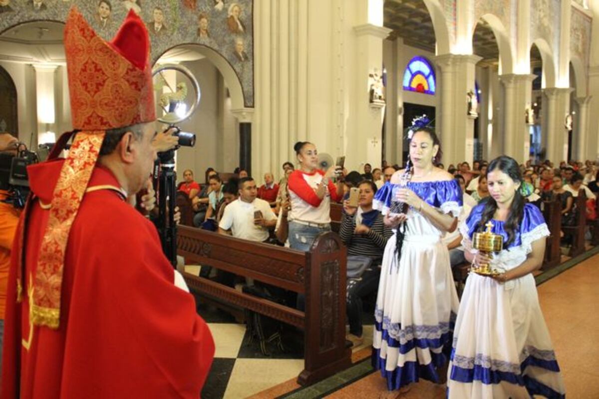 En Panamá oran por los hermanos de Nicaragua. Emotiva jornada